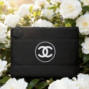 CHANEL Beaute Black Quilted Clutch